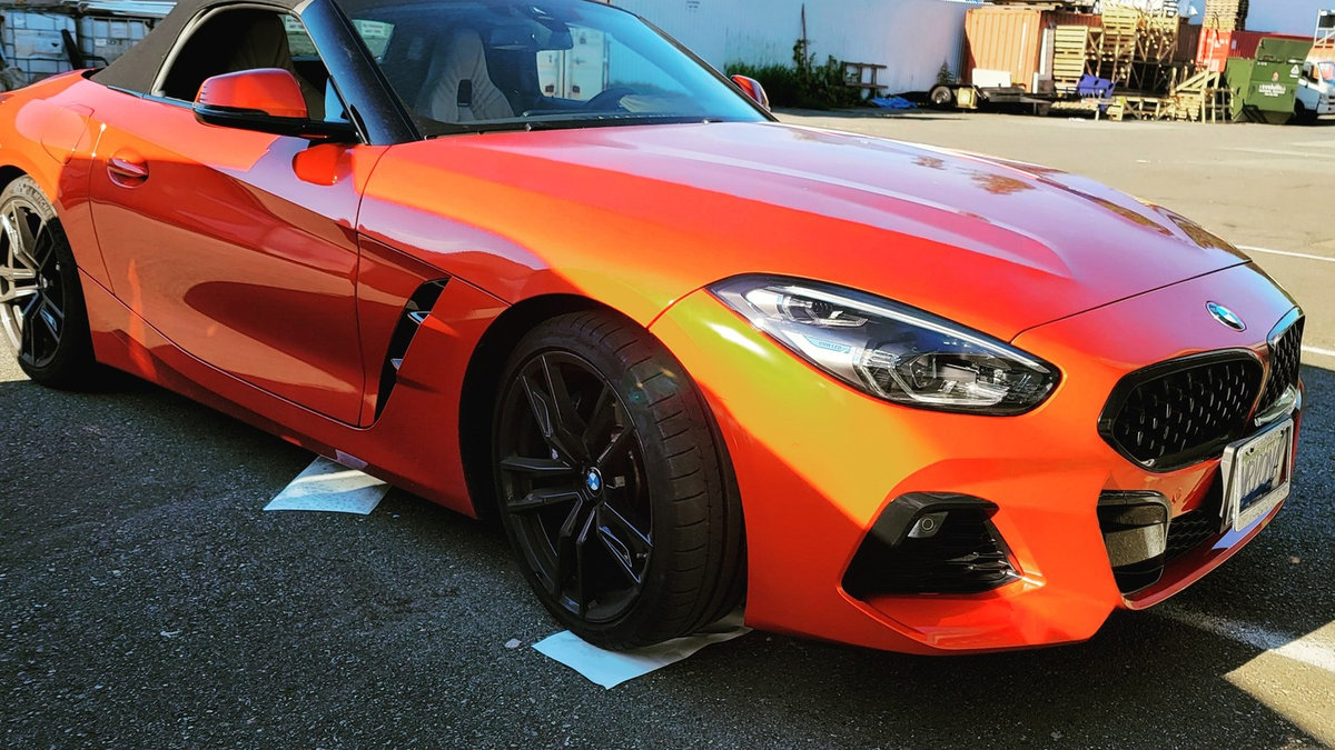 Custom vinyl decals installation